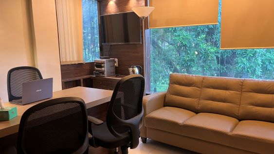 Director cabin for rent in Pune